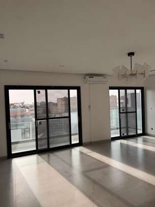Appartement neuf lumineux avec balcon et climatisation image 3
