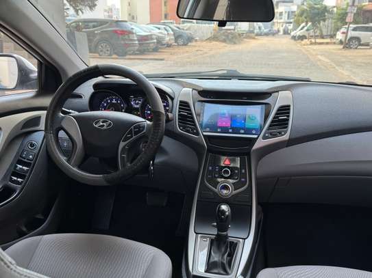 HYUNDAI ELANTRA 2016 image 8