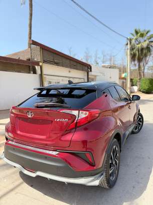 Toyota CHR 2019 image 2