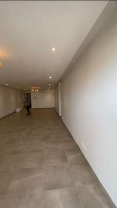 Chambre meublée dans un appartement meublé image 5