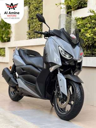 Yamaha Xmax 300 (Let’s Go) image 4