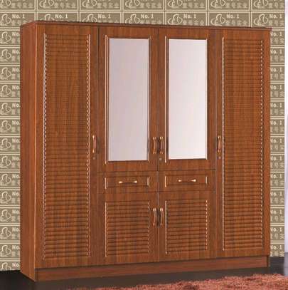 Armoire et coiffeuse image 1