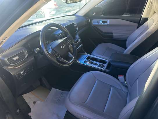 Ford explorer limited 2021 image 10