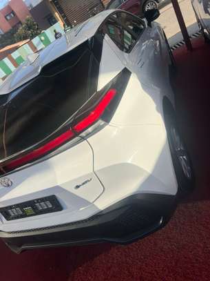 Toyota C HR image 4