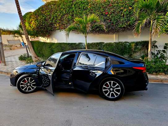 Nissan Altima Sport 2020 image 3