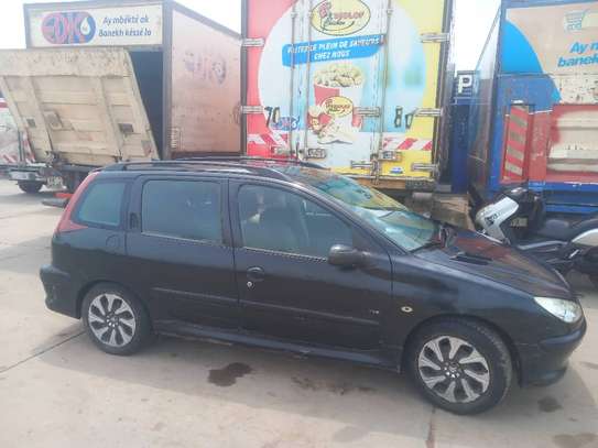 PEUGEOT 206 image 3
