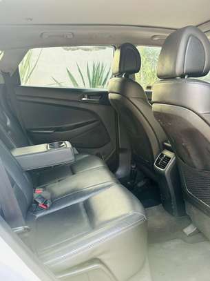 HYUNDAI TUCSON 2016 image 6