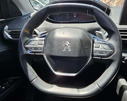 Peugeot 5008 image 11