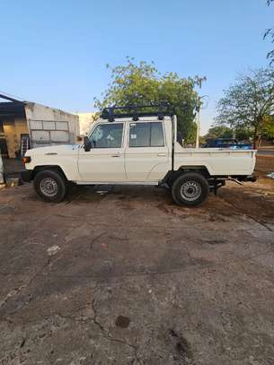 Toyota Land cruiser hzj79L 2024 image 5