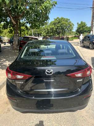 Mazda 3 2018 image 5