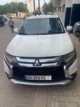 Mitsubishi outlander 2015 7 Places image 1