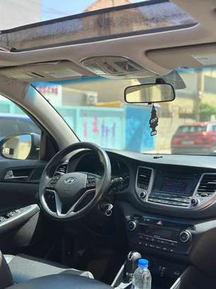 Hyundai Tucson image 6