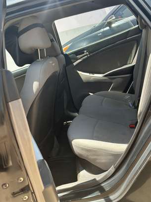 Hyundai accent 2013 image 11