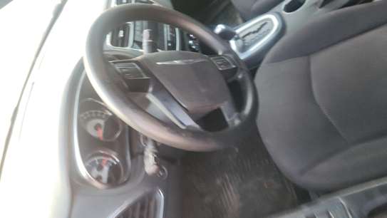 Chrysler 200 2014 image 2
