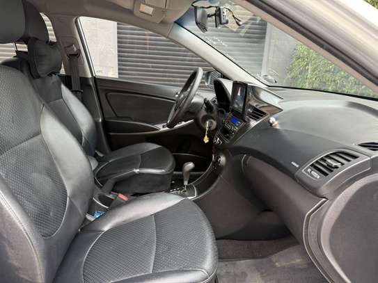 Hyundai accent 2016 image 3