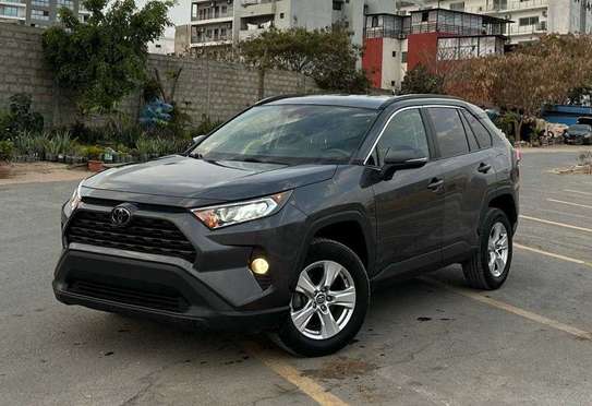 TOYOTA RAV 4 XLE 2020 image 5