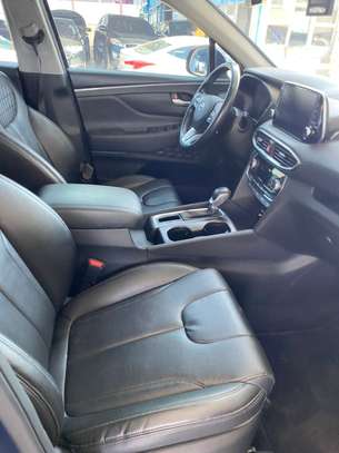 Hyundai Santa Fe 2019 image 2