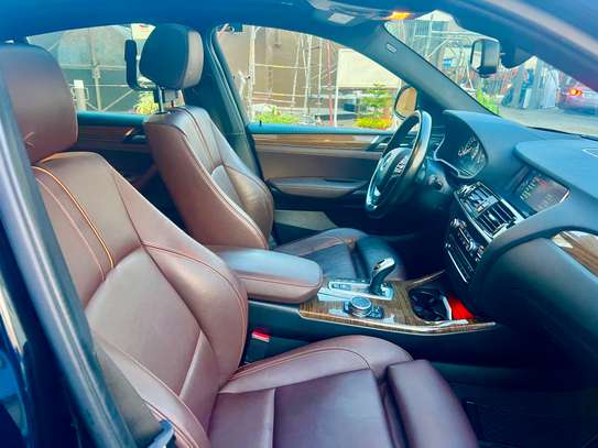 BMW x4 image 8