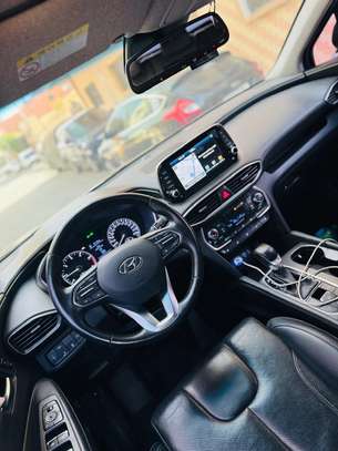 HYUNDAI SANTAFE 2019 image 7