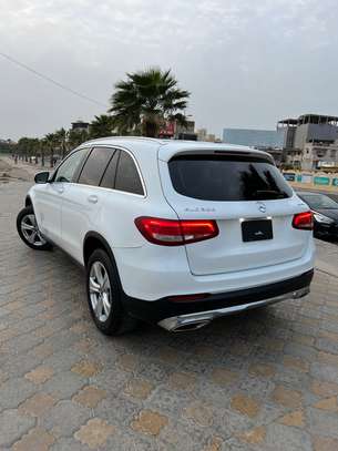 MERCEDES GLC 300 2018 image 2