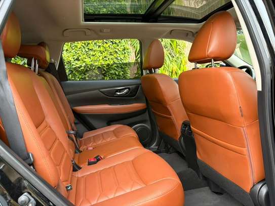 NISSAN ROGUE ANNÉE 2018 FULL OPTION image 4