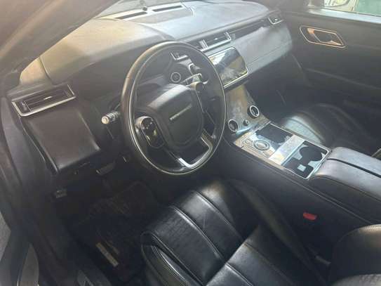Range rover velar 2018 image 6