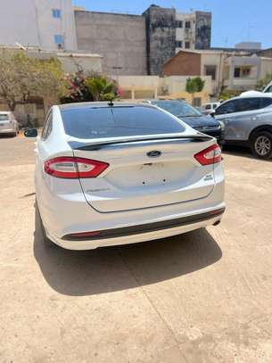 Ford Fusion SE image 4