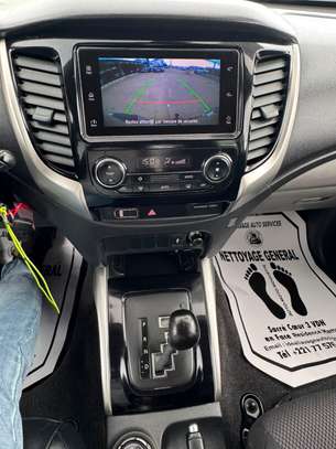 MITSUBISHI L200 2017 image 9