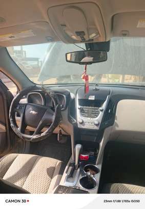Chevrolet Equinox 2011 image 2