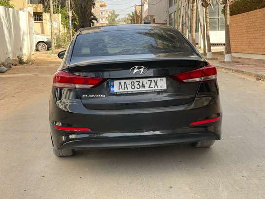 Hyundai elantra 2017 image 2