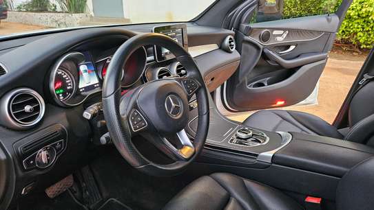 2018 Mercedes GLC 300 image 14