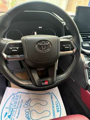 TOYOTA Land cruiser *2025* image 2