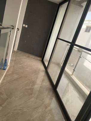 Duplex F6 de standing à louer à Mermoz image 9