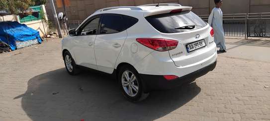 Hyundai tucson image 4