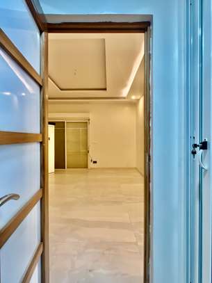 Appartement F4 à louer à Fann image 10