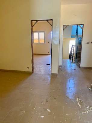 Appartement F4 à louer à la Cité CDC de Bambilor image 6