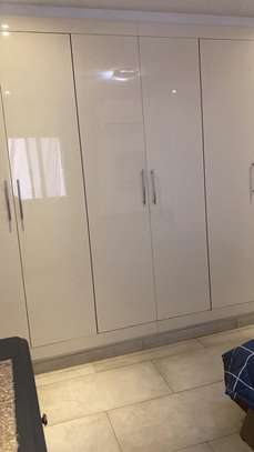 Appartement meublé f3 au plateau image 9