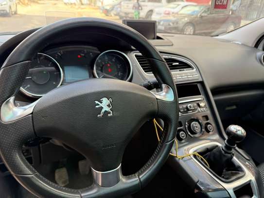Peugeot 5008 7 places image 7