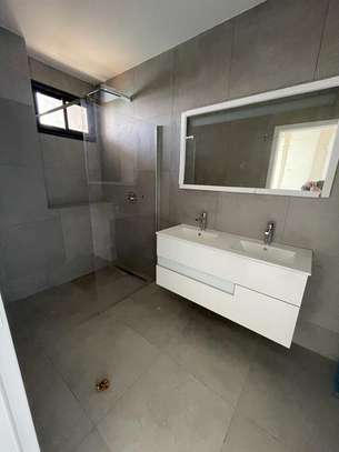appartement plein vue mer à louer plateau (f4 et f5) image 13