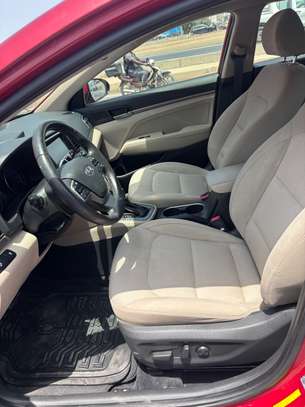 Hyundai Élantra image 4