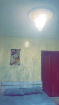 Chambre meublée à louer image 5
