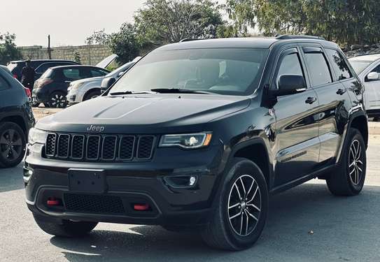 Jeep grand Cherokee trailhawk image 2