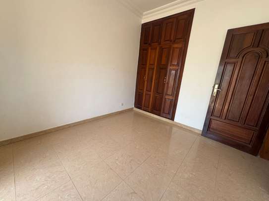 Villa à louer Ngor Almadie acoté du casino cap vert image 12