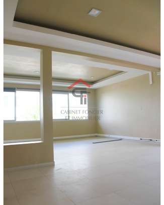 BUREAUX A LOUER A FANN RESIDENCE image 4