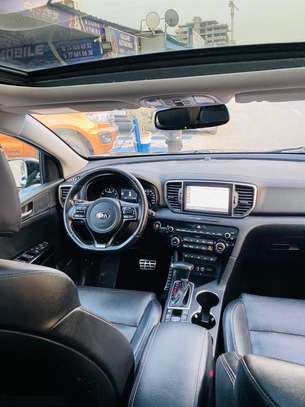 Kia Sportage limited 2018 image 8