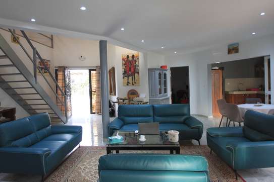 Villa de prestige Ngaparou image 8