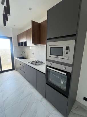 Appartement F4 à louer aux almadies image 3