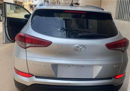 Hyundai Tucson 2017 image 2