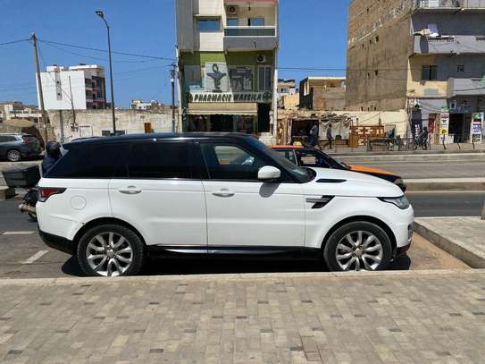 Range Rover sport image 1
