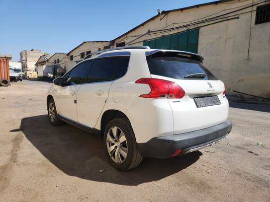Peugeot 2008 2016 image 4